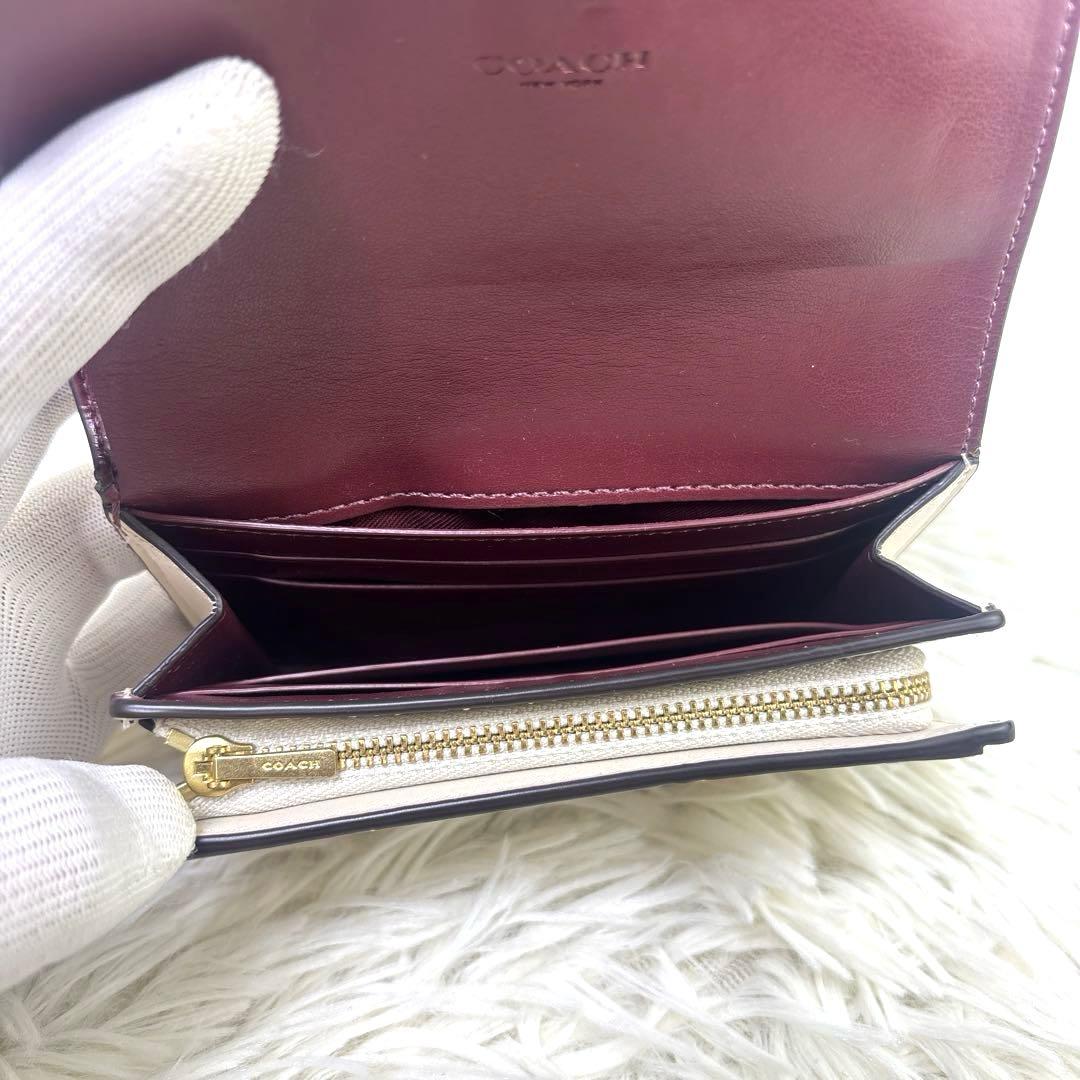 [未使用級] COACH コーチ　二つ折り　コンパクトウォレット　てんとう虫