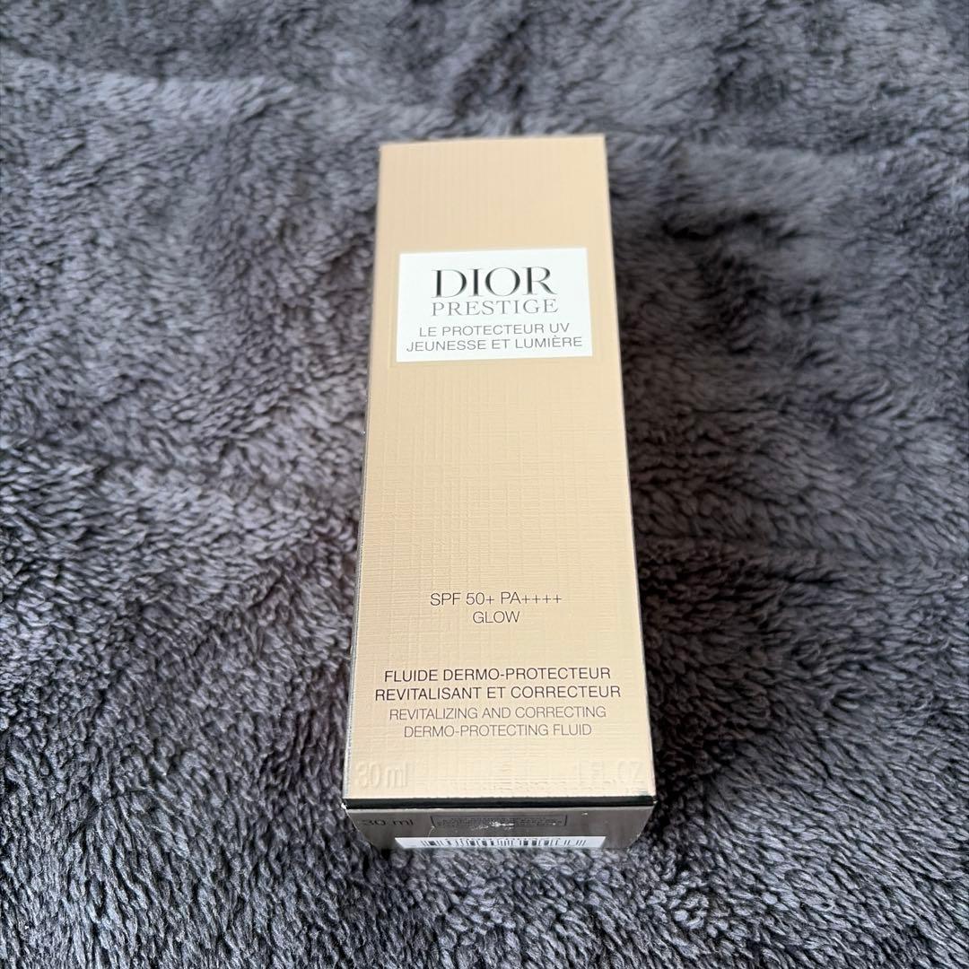 Dior プレステージ　ホワイト　UV 日焼け止め30ml