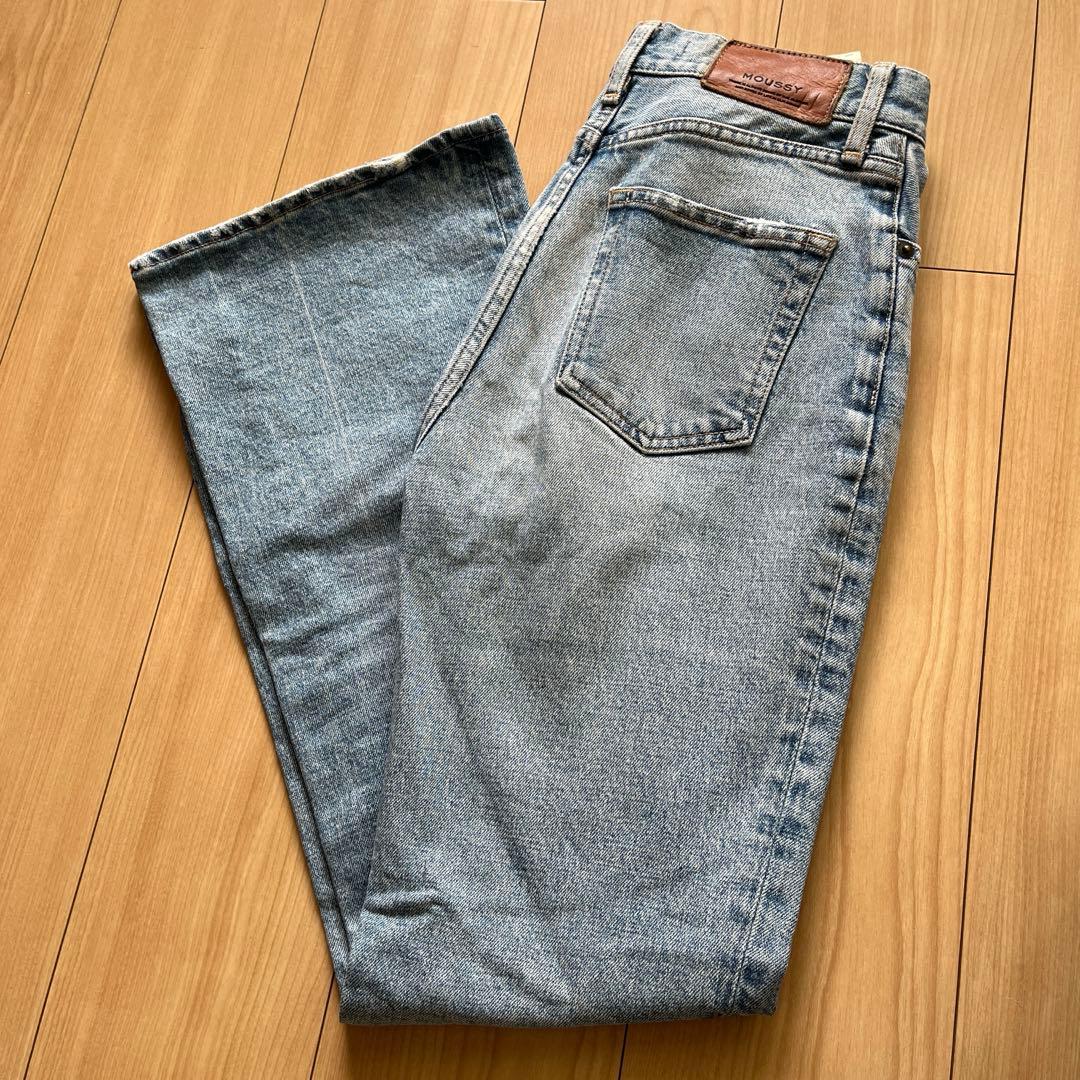 お早めに！MOUSSY MVS FLARE 25