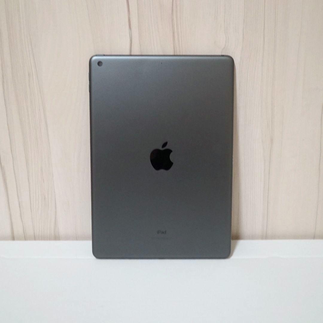 Apple iPad 第8世代 32GB Wi-Fi＋純正スマートカバー