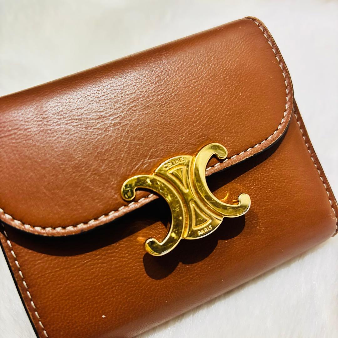 CELINE トリオンフ　財布　タン