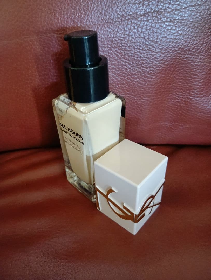 YSL オールアワーズリキッドグロウLC1 新品 箱あり 人気ツヤ肌