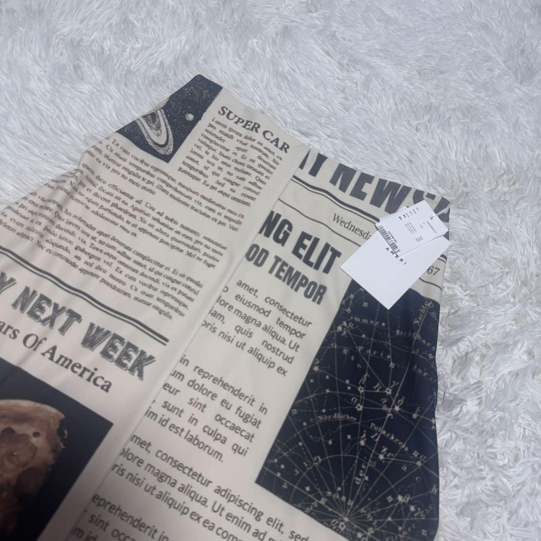新品 AMERI UND SPACE NEWSPAPER PRINT SKIRT