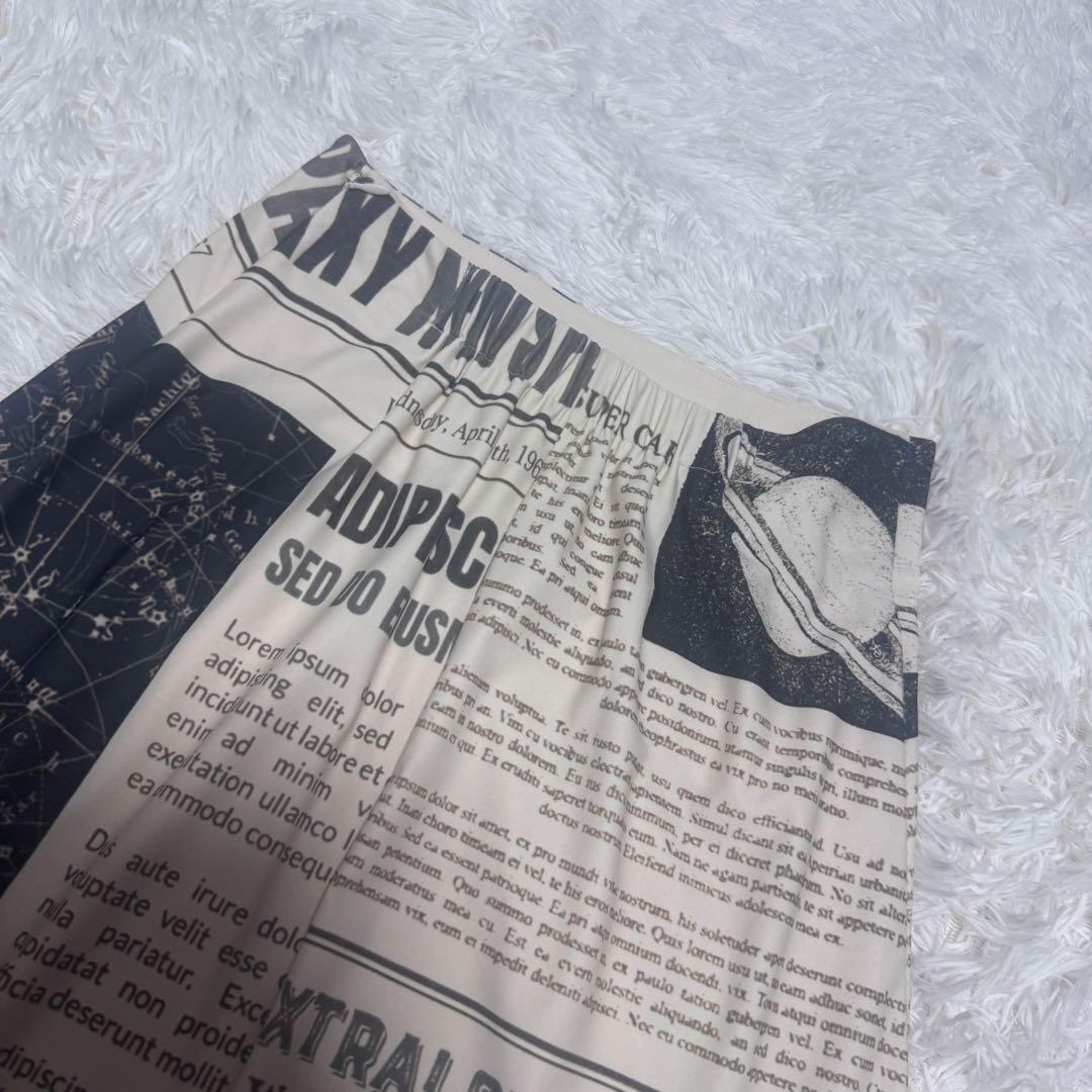 新品 AMERI UND SPACE NEWSPAPER PRINT SKIRT