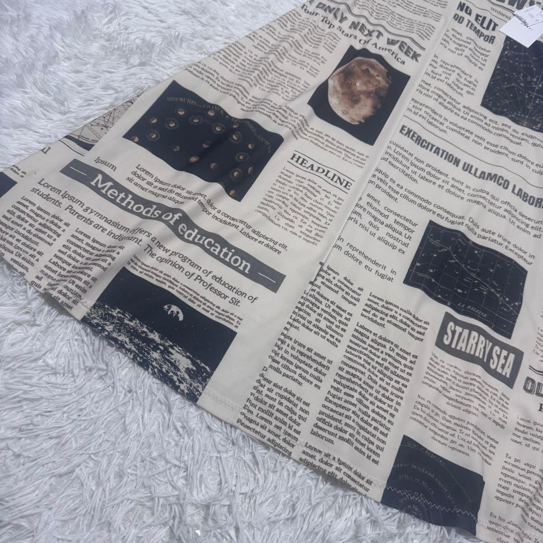 新品 AMERI UND SPACE NEWSPAPER PRINT SKIRT