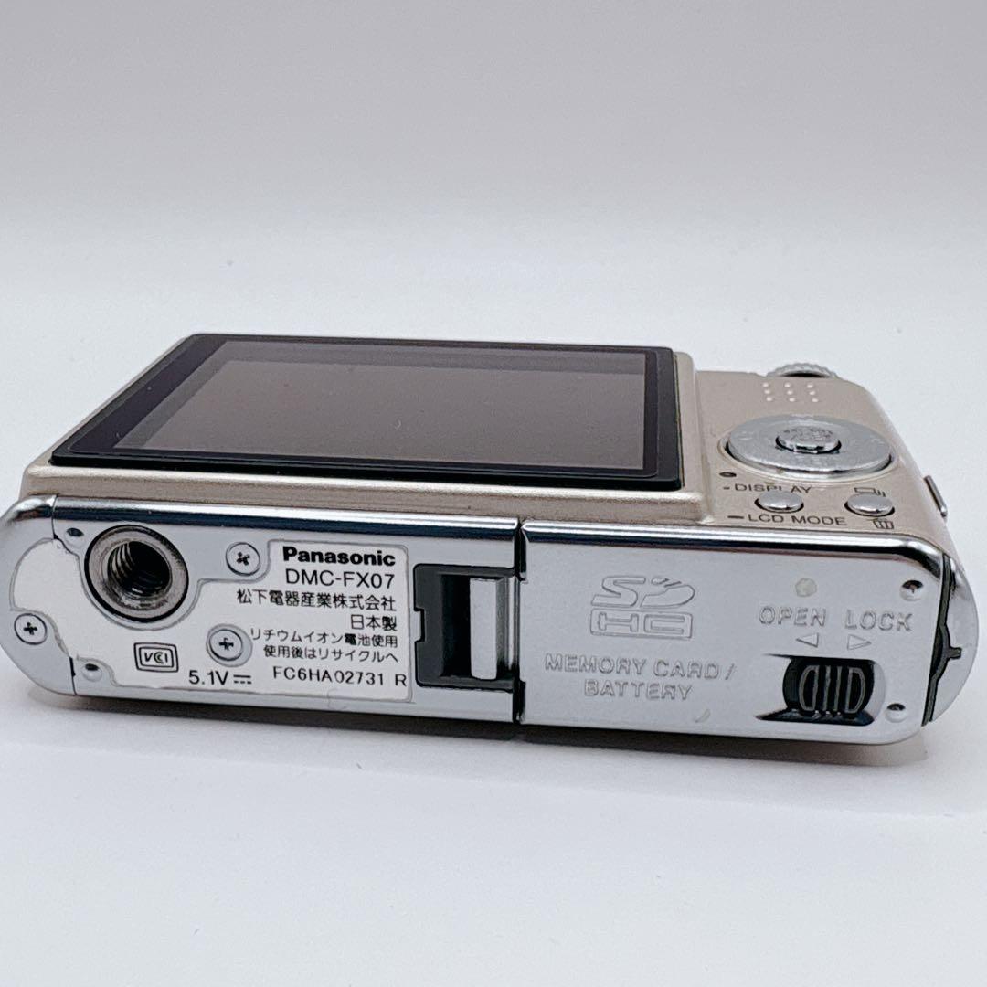 動作確認済み パナソニック LUMIX DMC-FX07 付属品完備 極美品