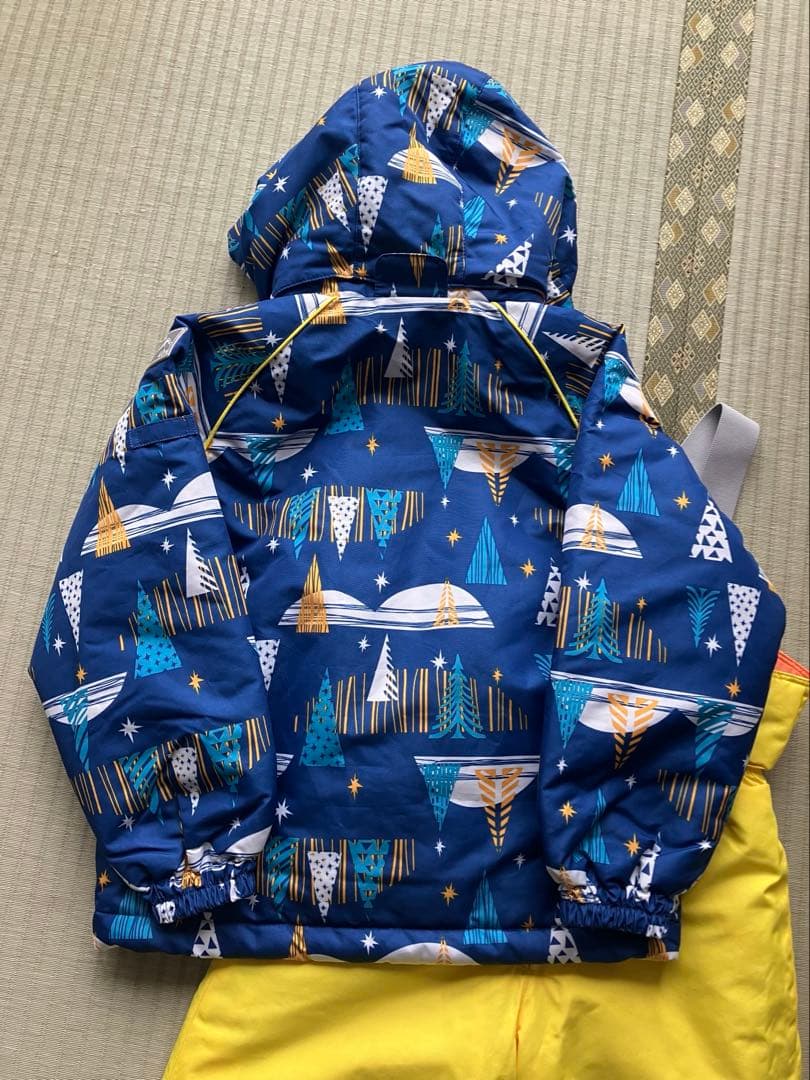 スキーウェア　スノーウェア　雪遊び　キッズ