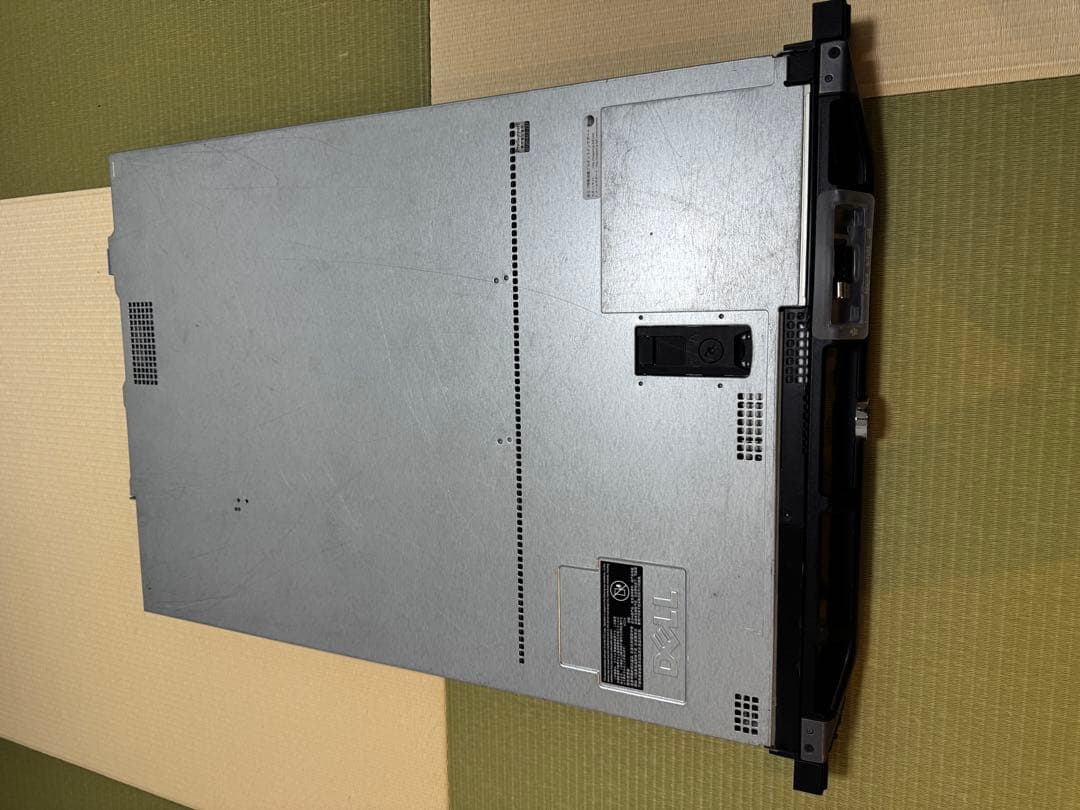 サーバー DELL PowerEdge R320 (Xeon E5-1410 4C4T)