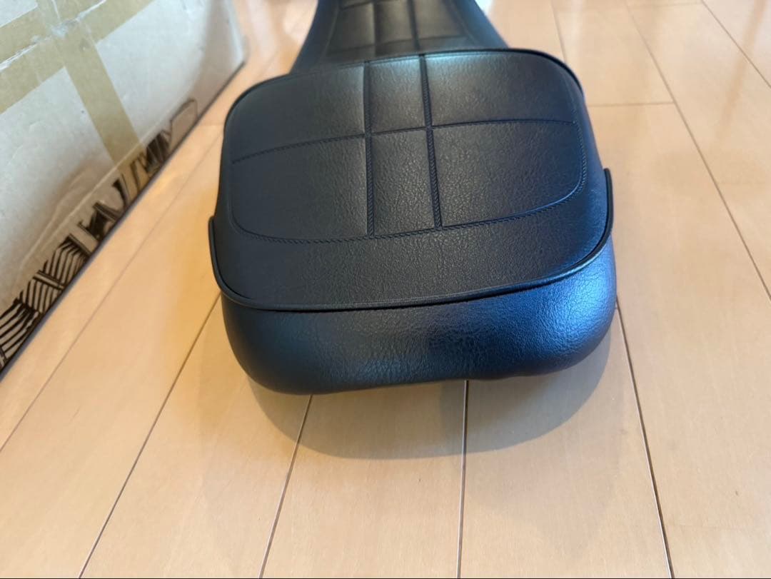 Z900RS 茗荷シート　艶消しブラック　Z2パターン