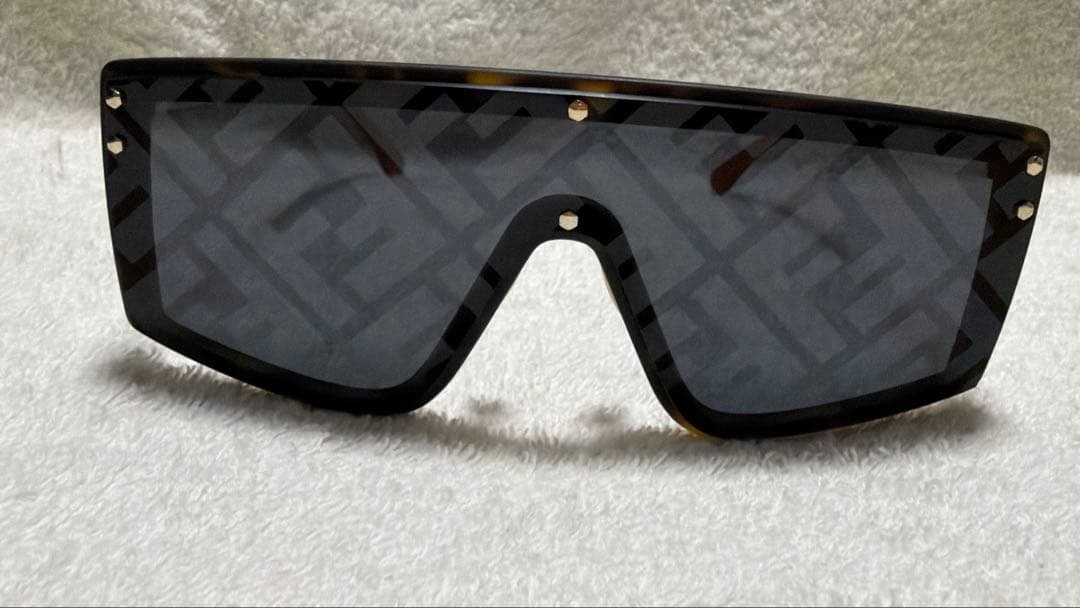 FENDI サングラス FF M0076 ファビュラス アイウェア ブラウン