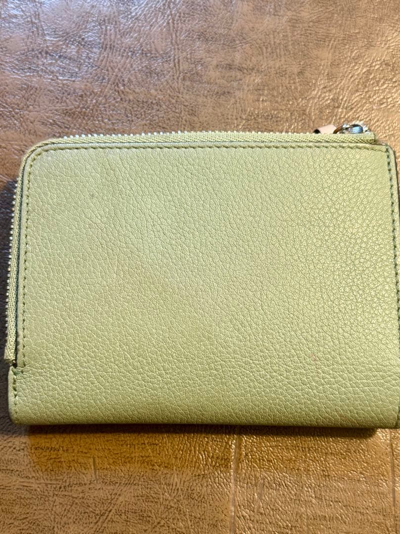 LOEWE 二つ折り財布 ライトグリーン