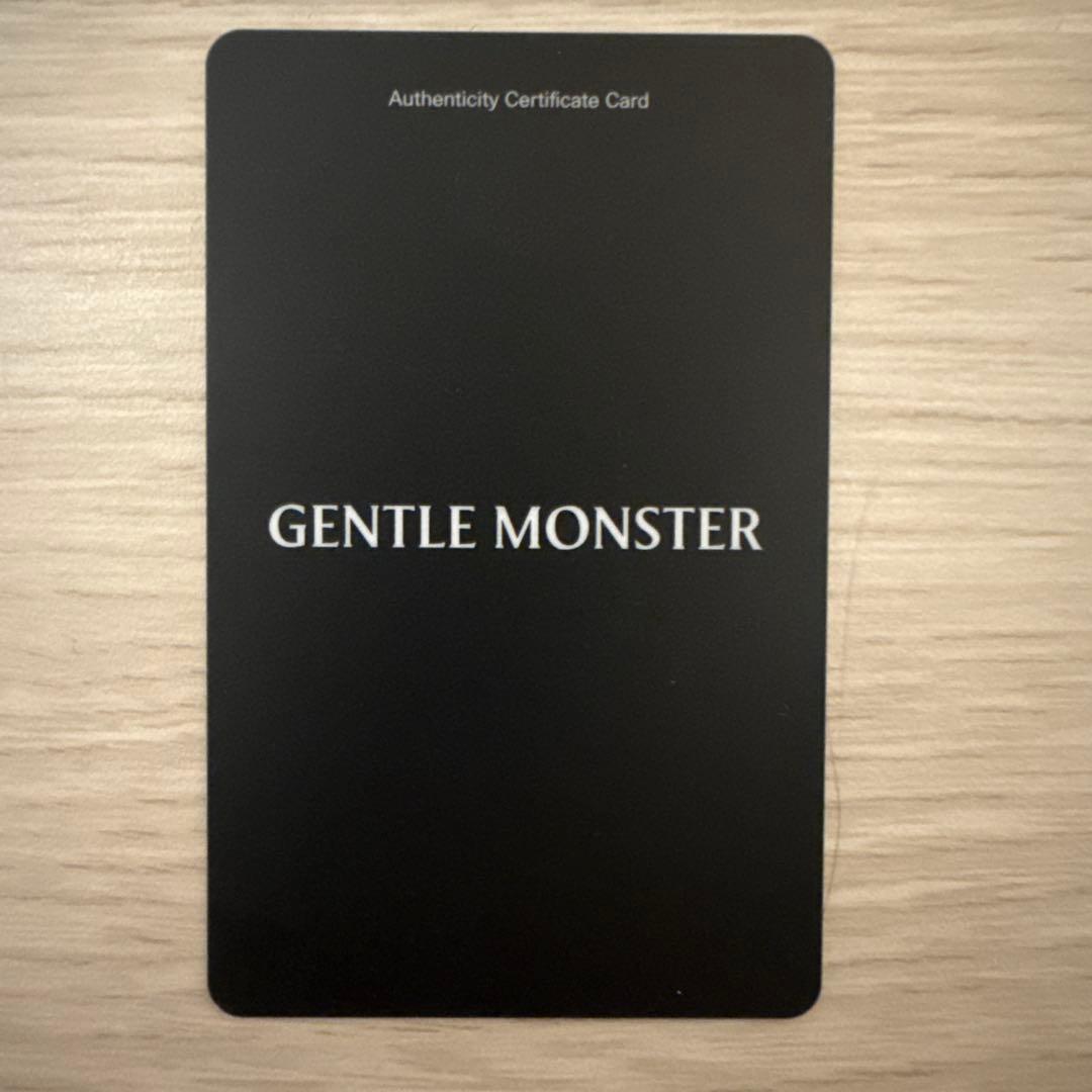 GENTLE MONSTER × MUGLER Spiral02