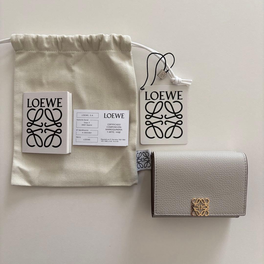 【新品未使用】 ロエベ アナグラム 三つ折り財布