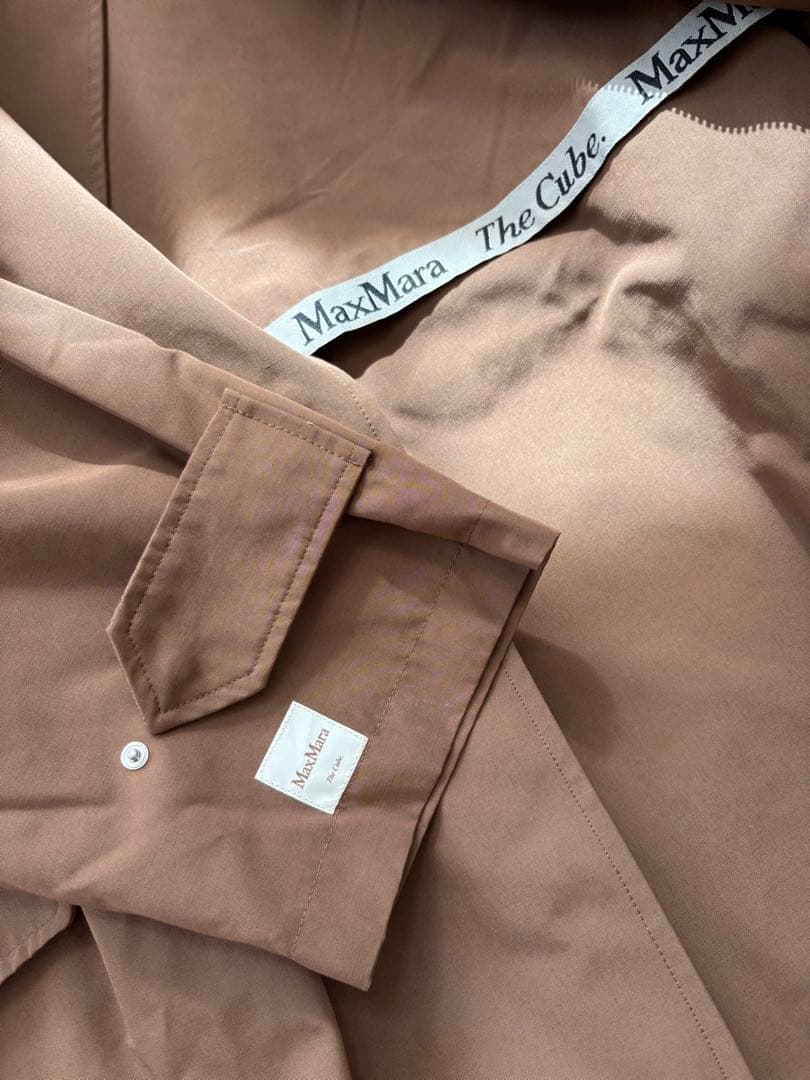MaxMara エスマックスマーラCUBE 上質フードコート