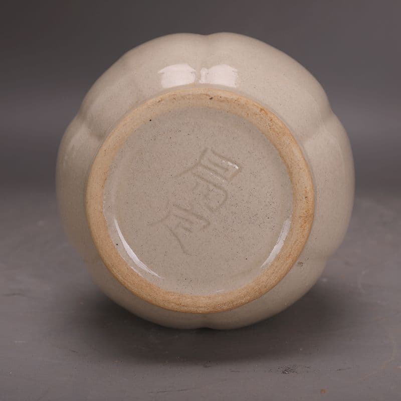宋定窯白釉花瓶を開きま  景徳鎮 陶磁器 装飾品 現代工芸品美術品 置物