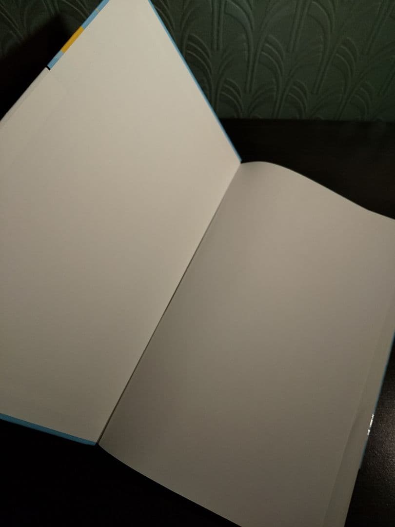 〈洋書〉トラのトリオのトラウマトロジー：記号表現が主題とテキストを捕らえる効果