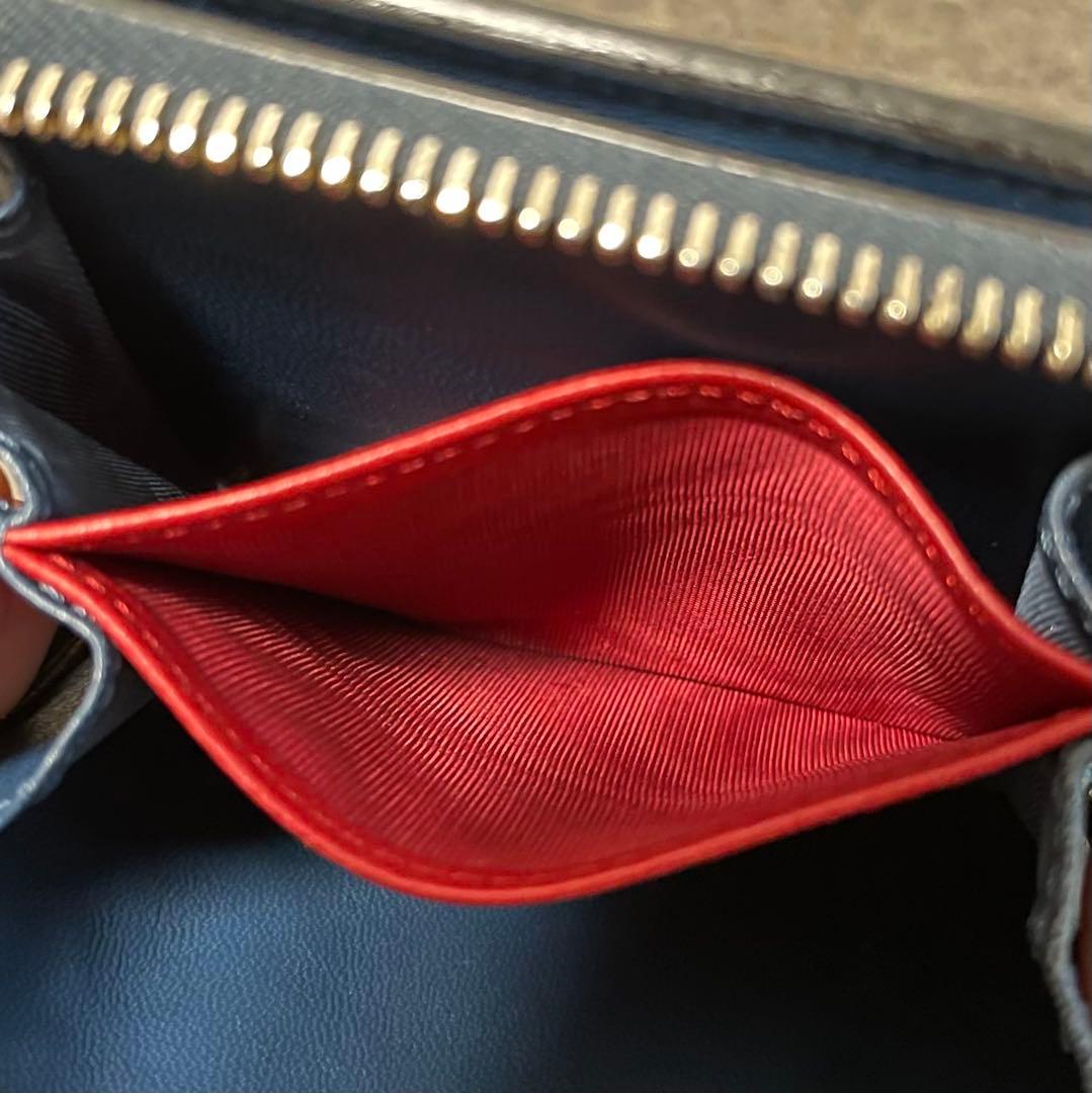 美品 VALENTINO GARAVANI スタッズ コンパクトウォレット