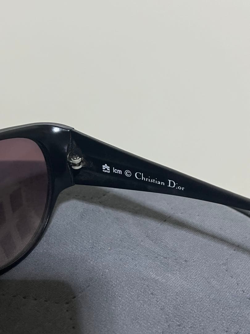Christian Dior キャットアイサングラス