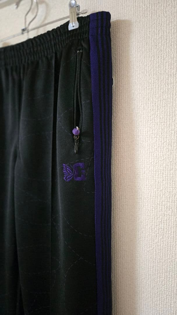 NEEDLES　美品　トラックパンツ　黒 ジッパーポケット付きパンツ