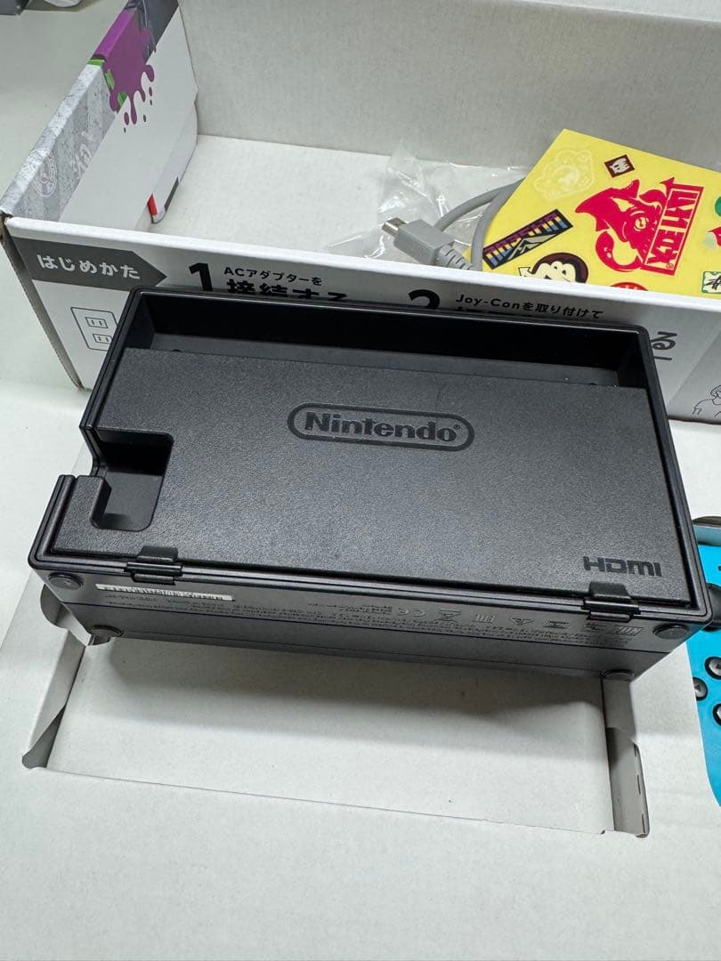 ジャンク品　Nintendo switch 本体and純正プロコン