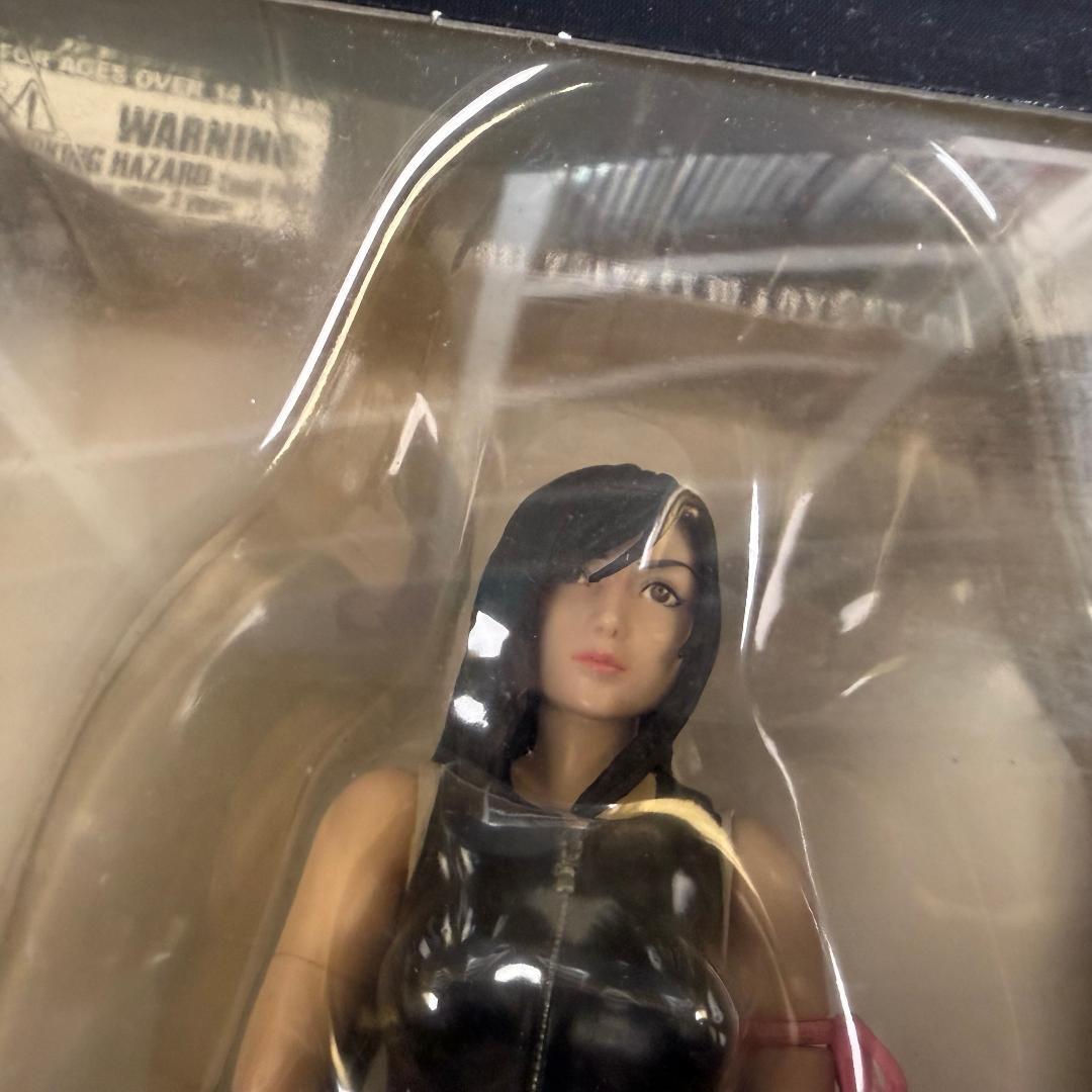 中古 訳あり ティファ ロックハート FFVII プレイアーツ フィギュア 2個