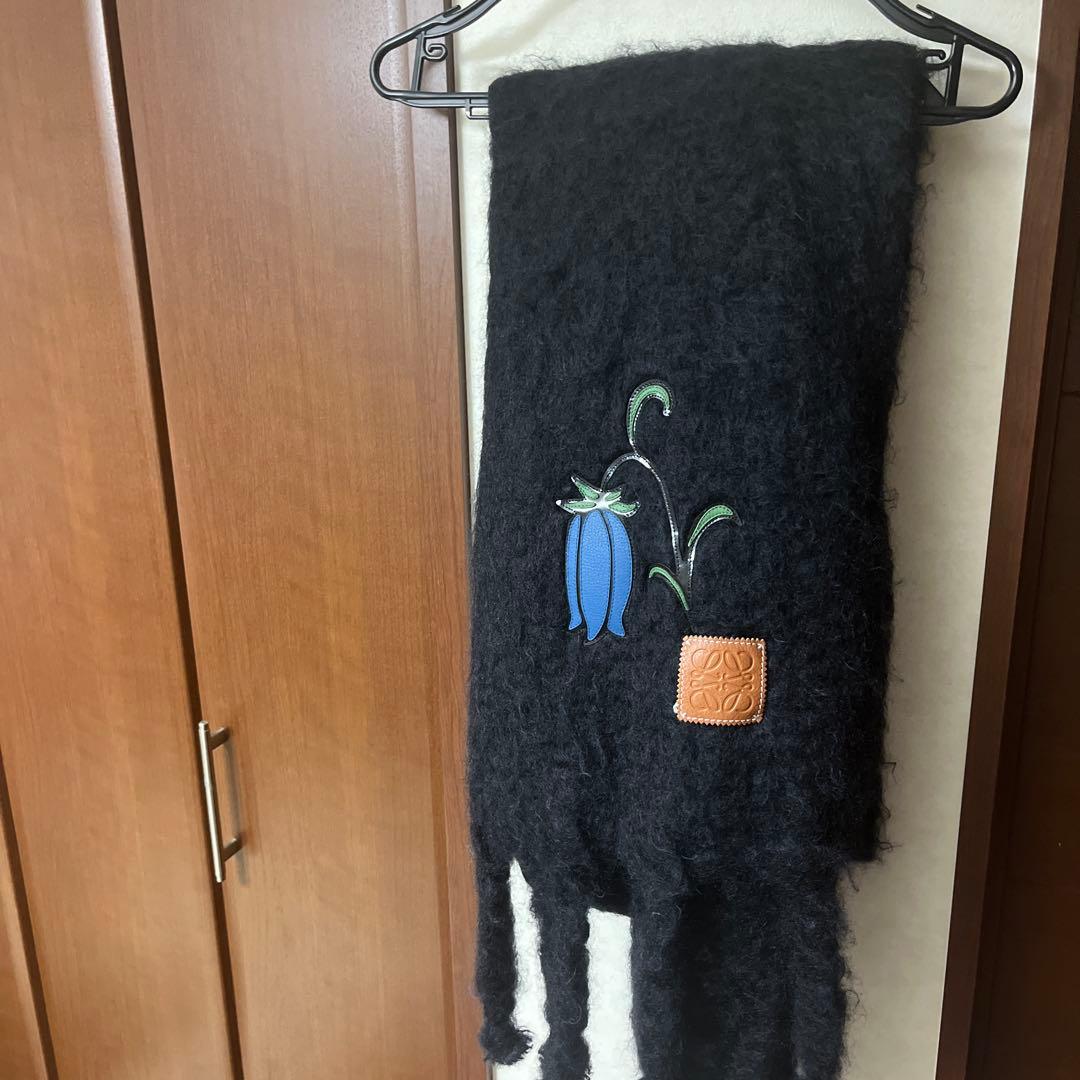 LOEWE　花刺繍　大判マフラー