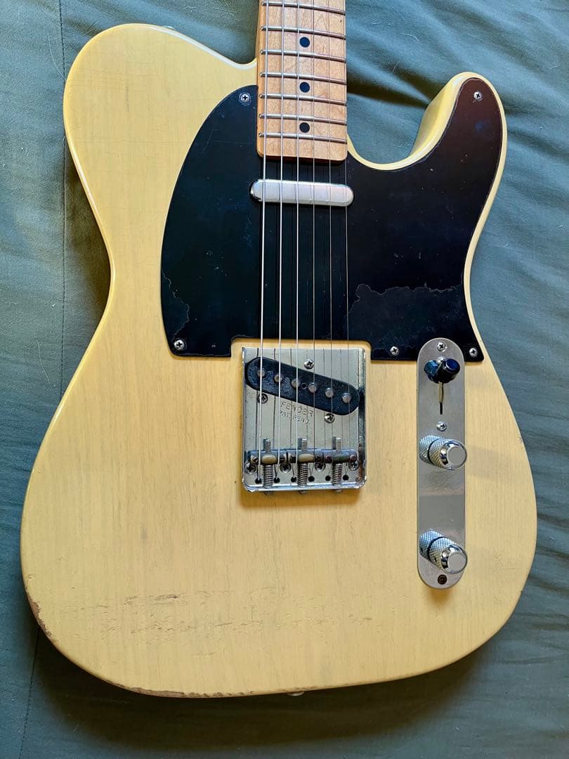 Freedom Custom Guitar Researchテレキャスター