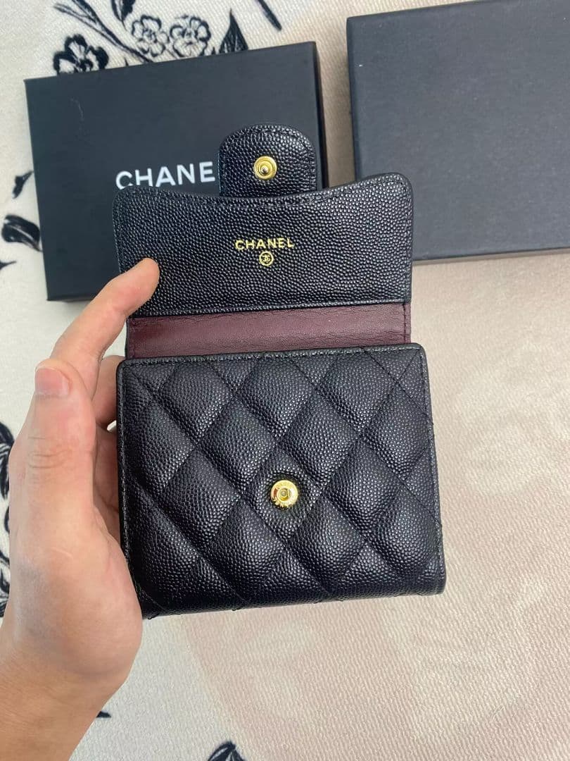 CHANEL 三つ折り財布 黒