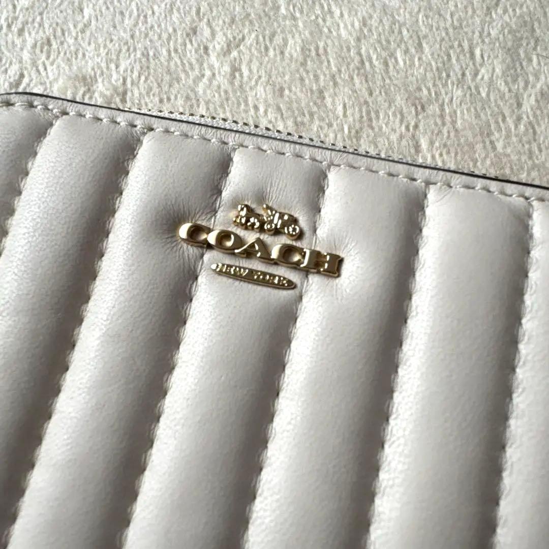 COACH レザーキルティング 二つ折り財布