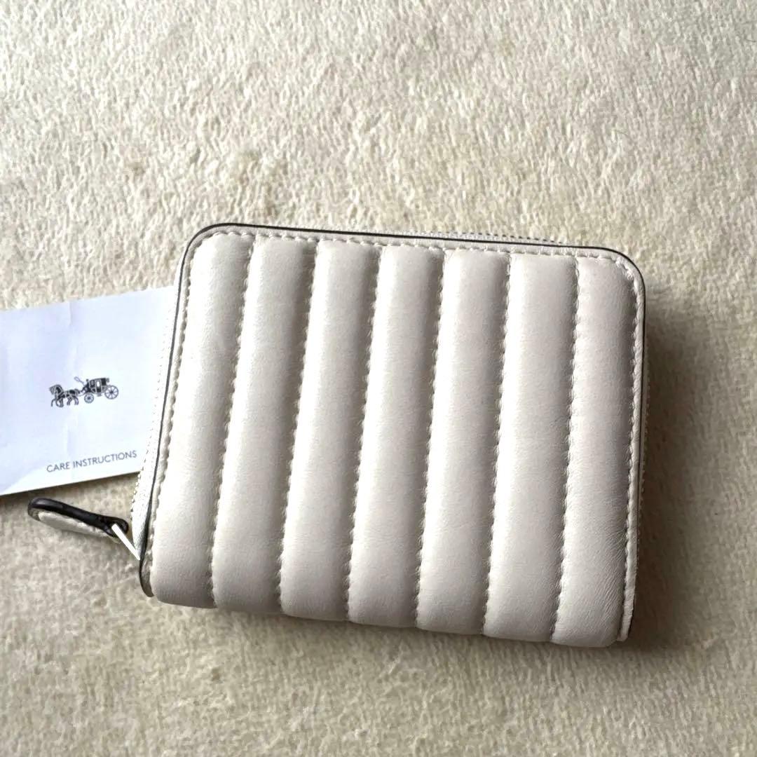 COACH レザーキルティング 二つ折り財布