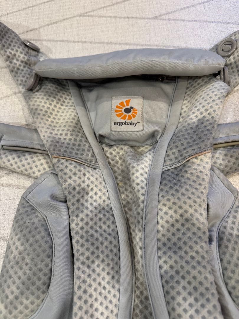 ergobaby OMNI ブリーズ　抱っこ紐 グレー　タイダイグレー箱付