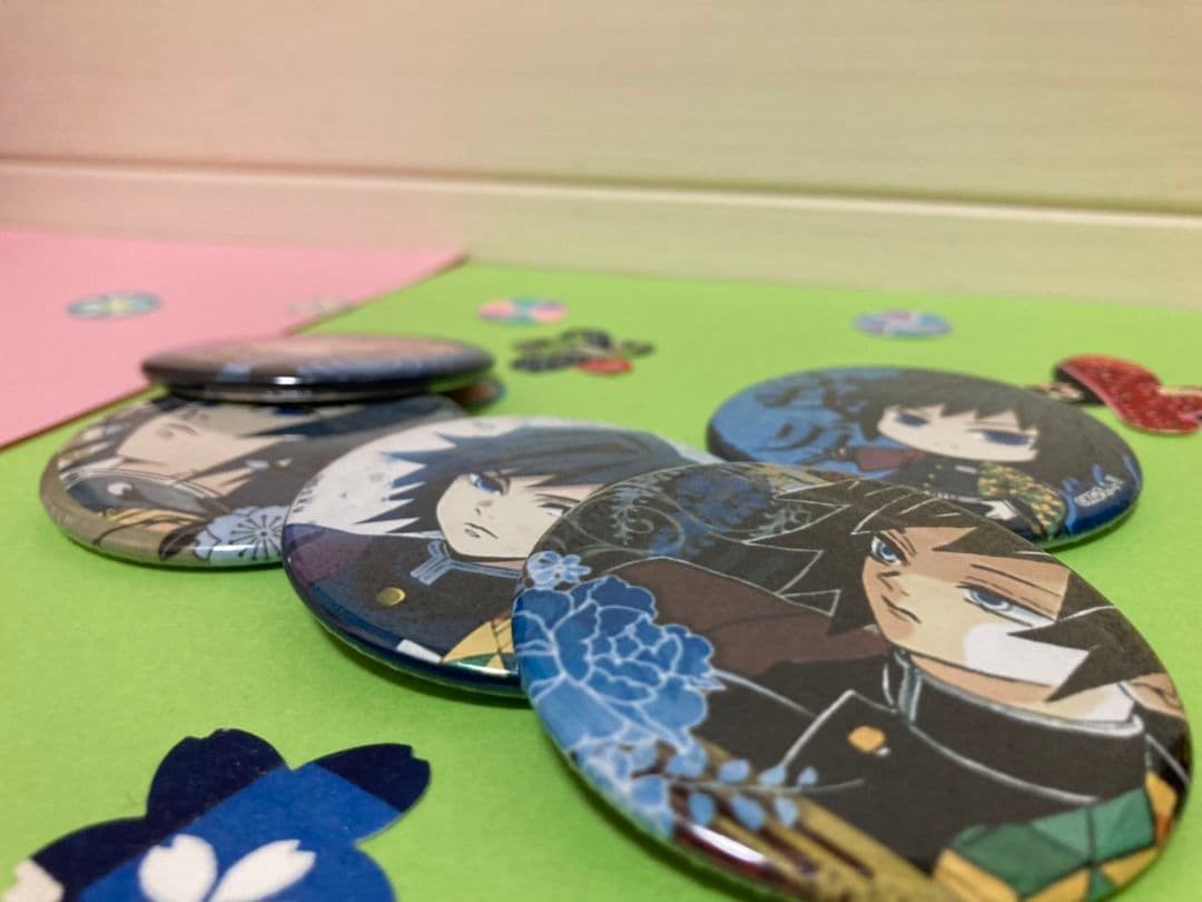 鬼滅の刃漫画全巻&グッズ