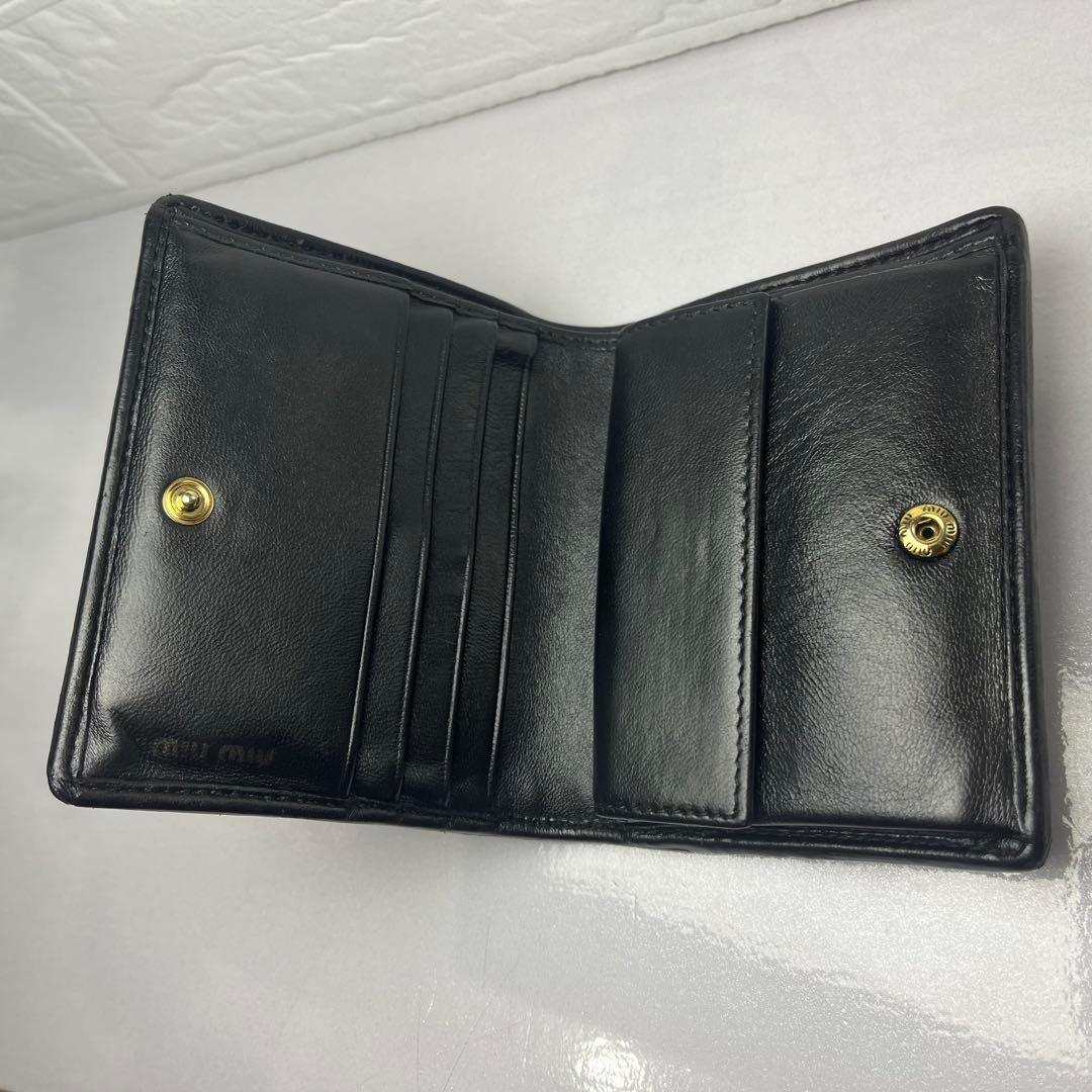 miu miu 財布 ブラック 二つ折り財布 キルティング レザー マトラッセ