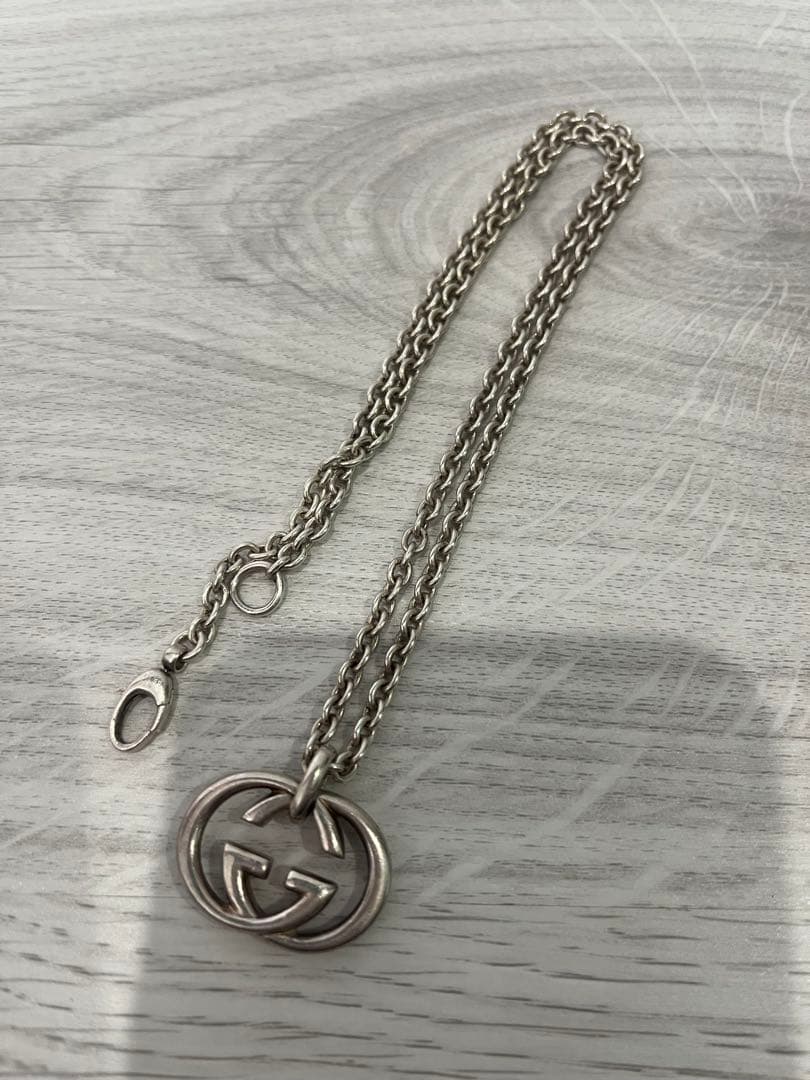 GUCCI シルバーダブルGロゴネックレス