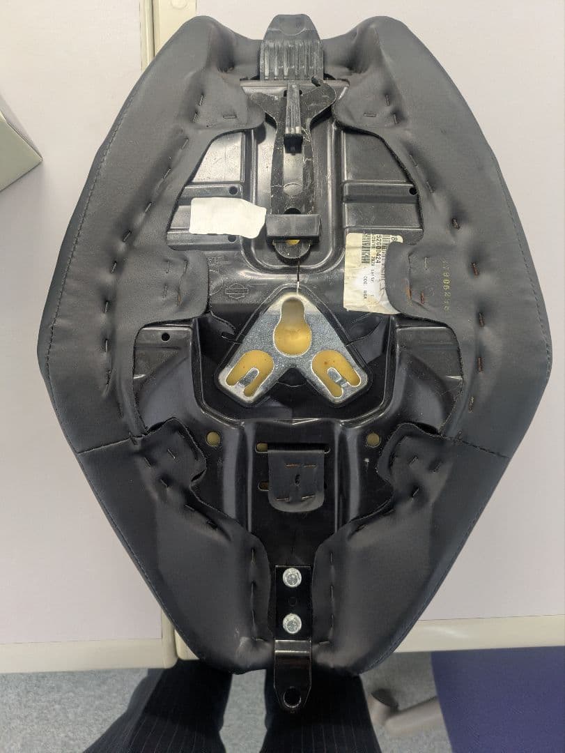 ハーレー　純正　ソロシート　スポーツスター　XL1200NS アイアン