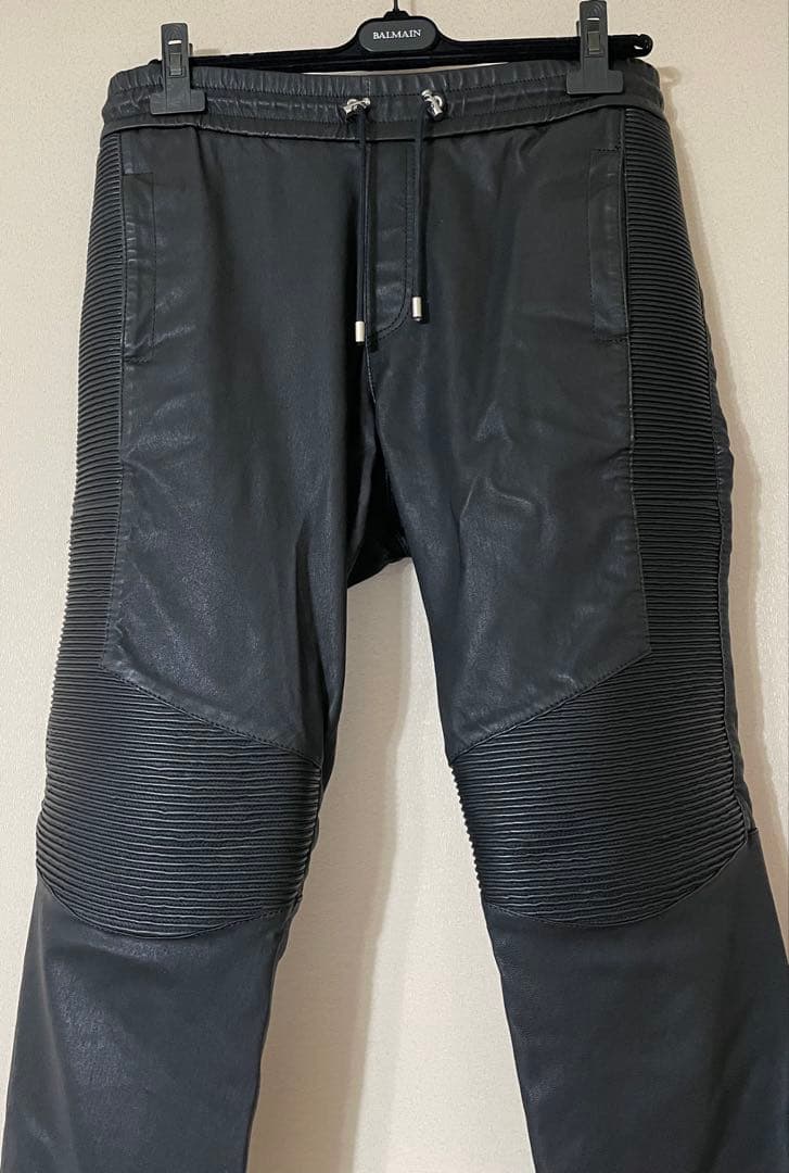 希少品★BALMAIN 羊革 レザーパンツ ★コラボ★即日完売商品★
