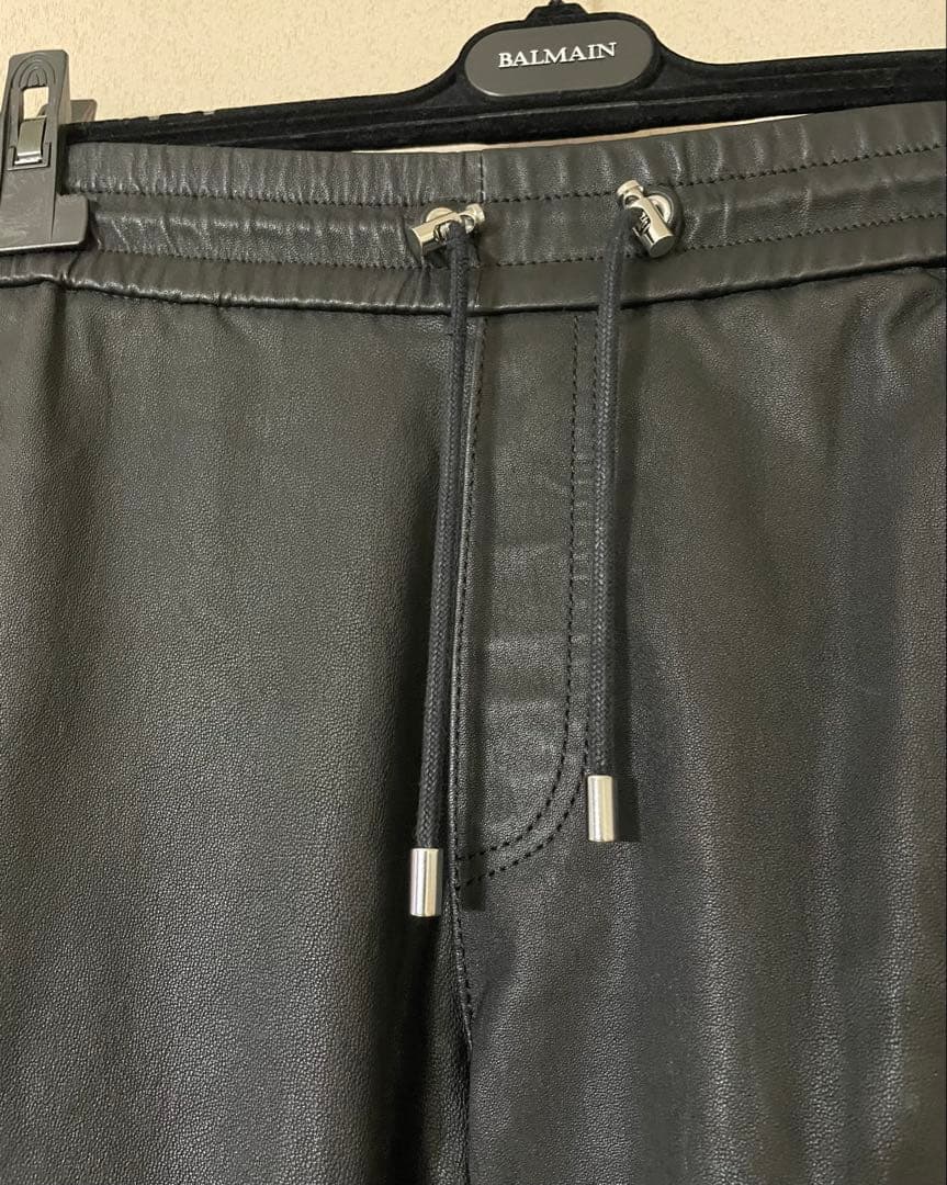 希少品★BALMAIN 羊革 レザーパンツ ★コラボ★即日完売商品★