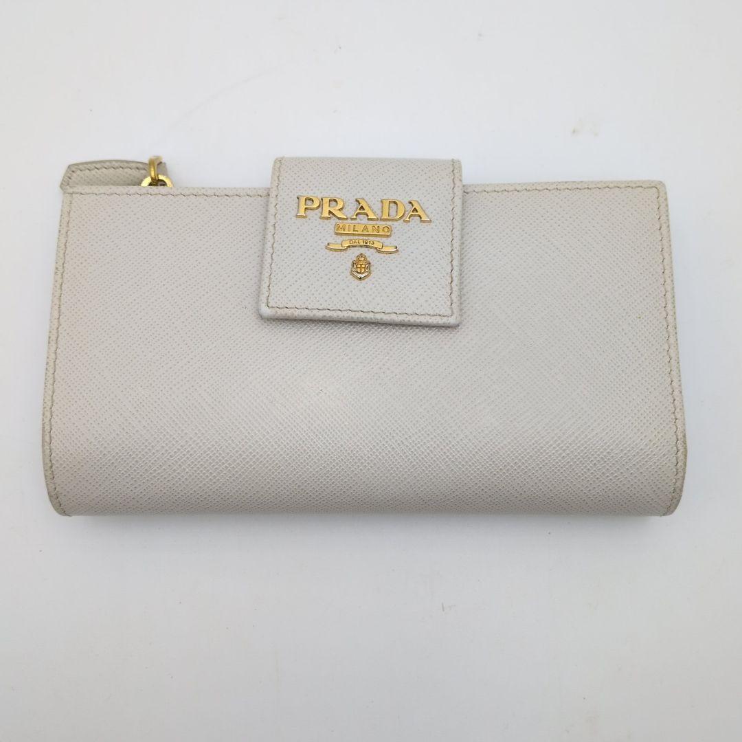 PRADA　二つ折り財布　サフィアーノ　メタルロゴ 希少カラー　ホワイト