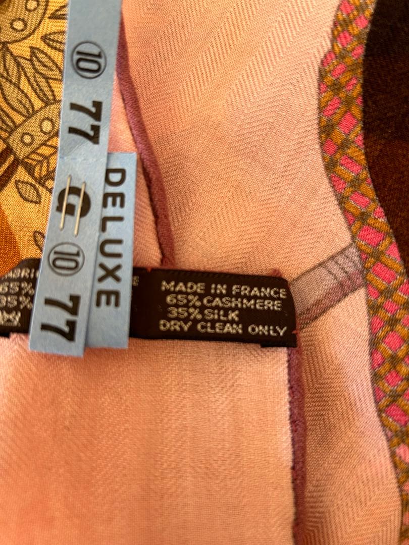 HERMES エルメス　大判ストールカシシル　VOYAGE EN ETOFFES