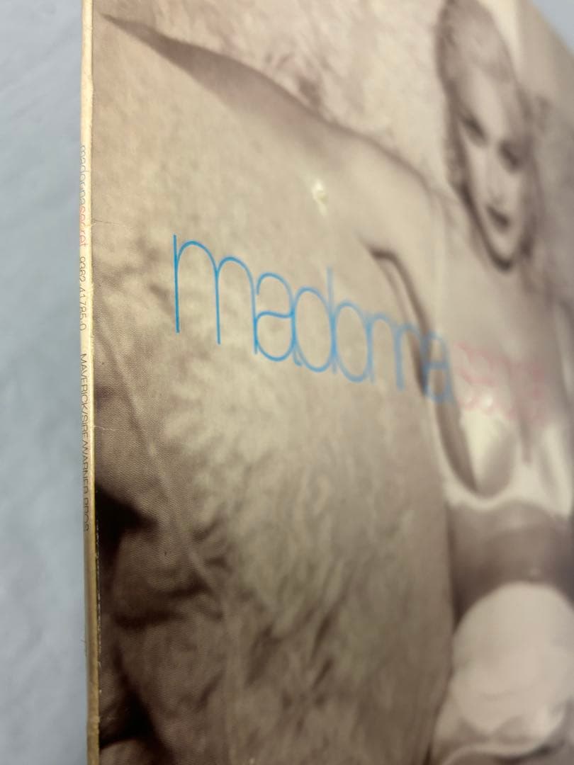 洋楽 Madonna Secret Dallas Austin