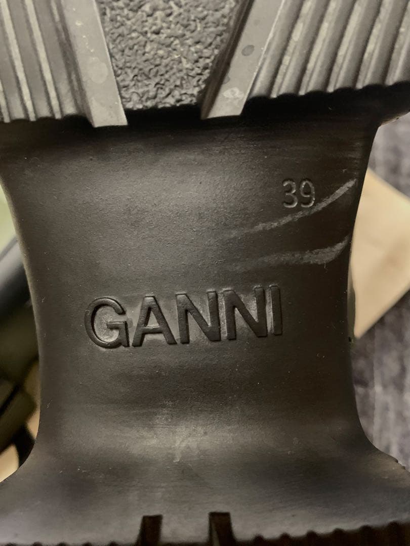 GANNI オリーブグリーン ショートブーツ　サイズ39