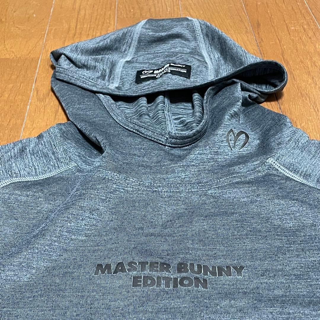 MASTER BUNNY EDITION フード付き長袖シャツ