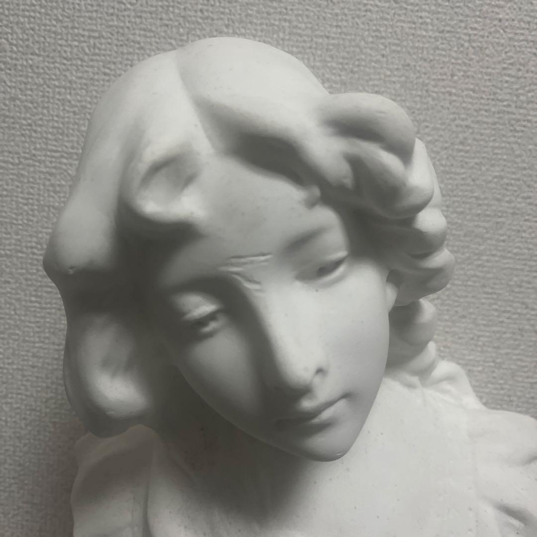 スズランの少女　石膏像