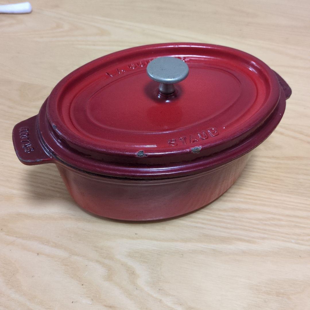 旧型　STAUB オーバル 23cmレッド
