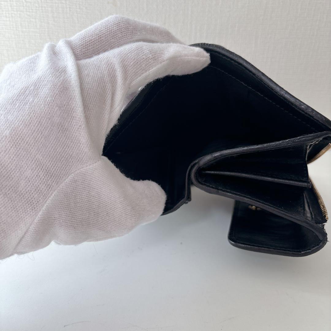 希少✨ミュウミュウ 二つ折り財布 マテラッセ ロゴ金具 レザー ブラック