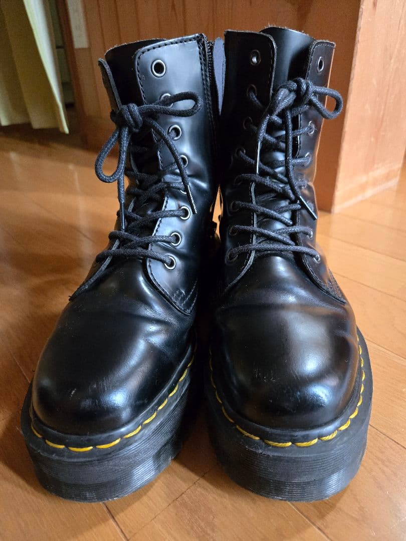 Dr. Martens 8ホールブーツ 厚底 ブラック