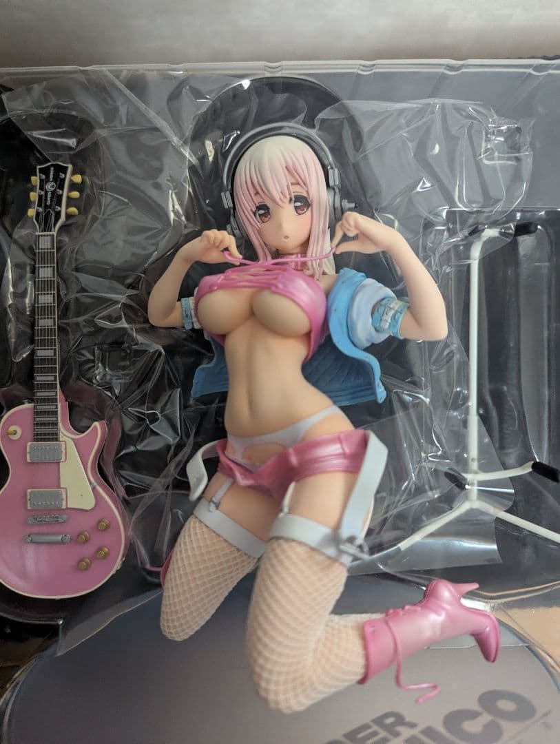 すーぱーそに子　フィギュア　ピンクボンデージ