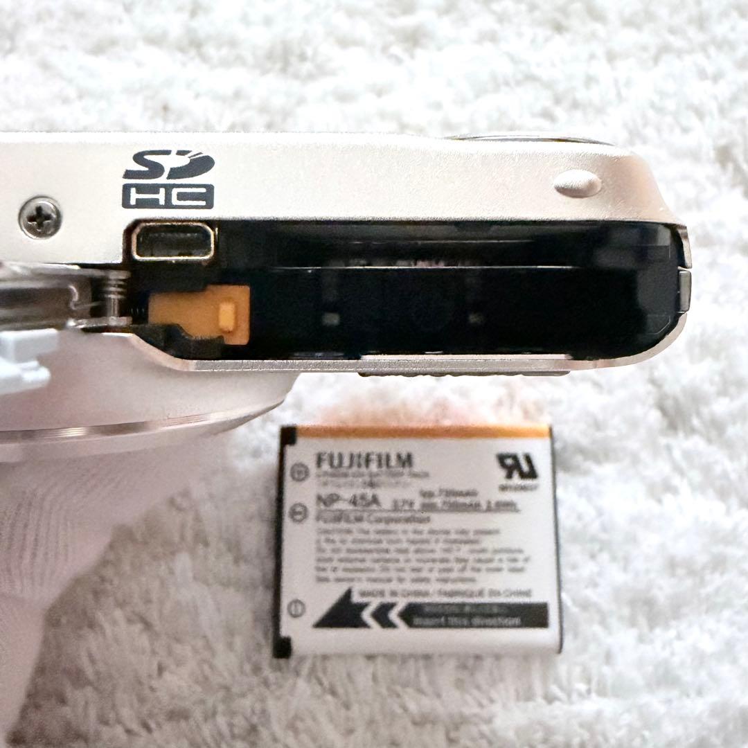普*9様 難有り品【動作確認済】FUJIFILM 富士フイルム FINEPIX