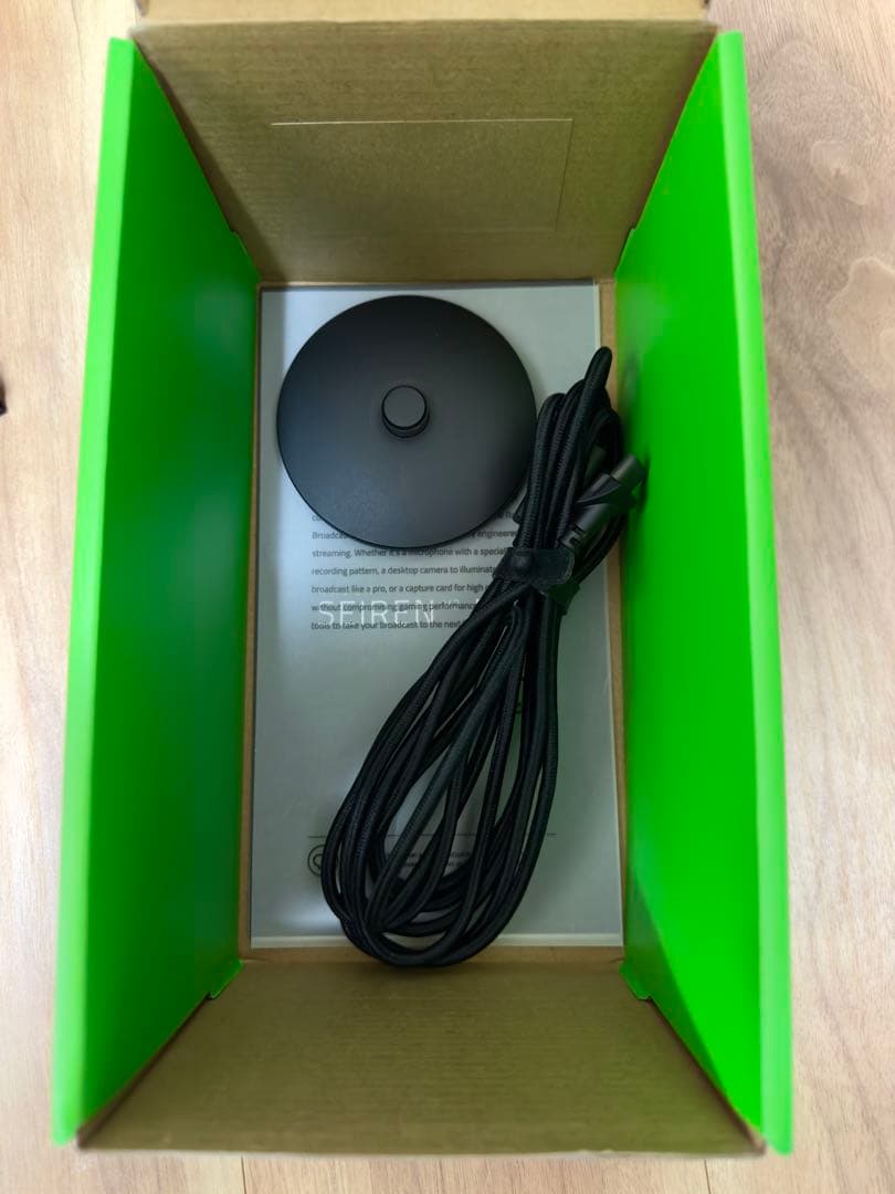 配信機器・PA機器・レコーディング機器 RAZER SEIREN V2 PRO