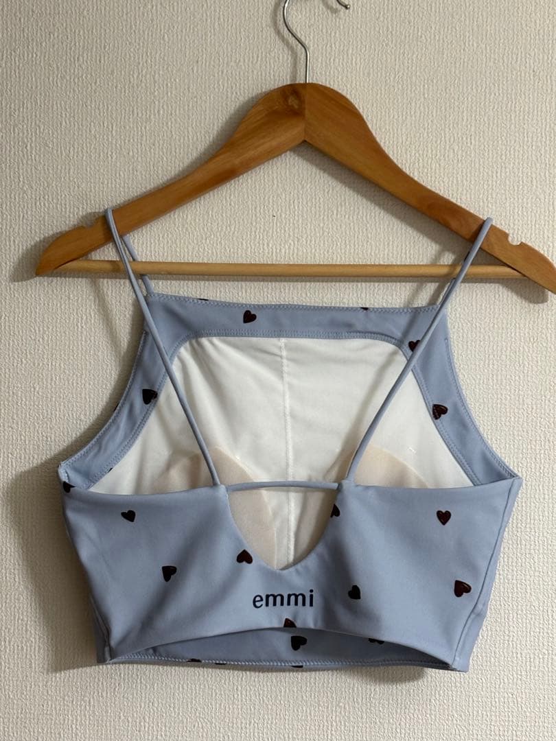 emmi yogaハートパターンブラトップ